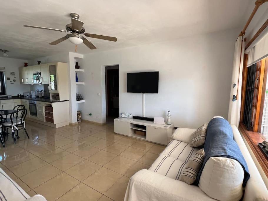 Casa Mo, 2 Bedroom Apartment Close To The Beach Puerto del Carmen  Buitenkant foto