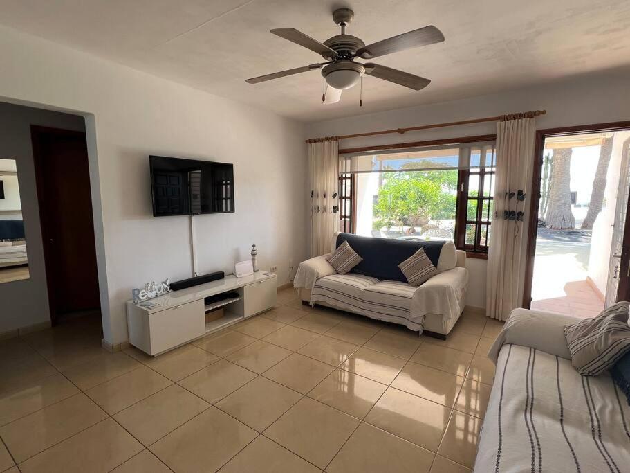 Casa Mo, 2 Bedroom Apartment Close To The Beach Puerto del Carmen  Buitenkant foto