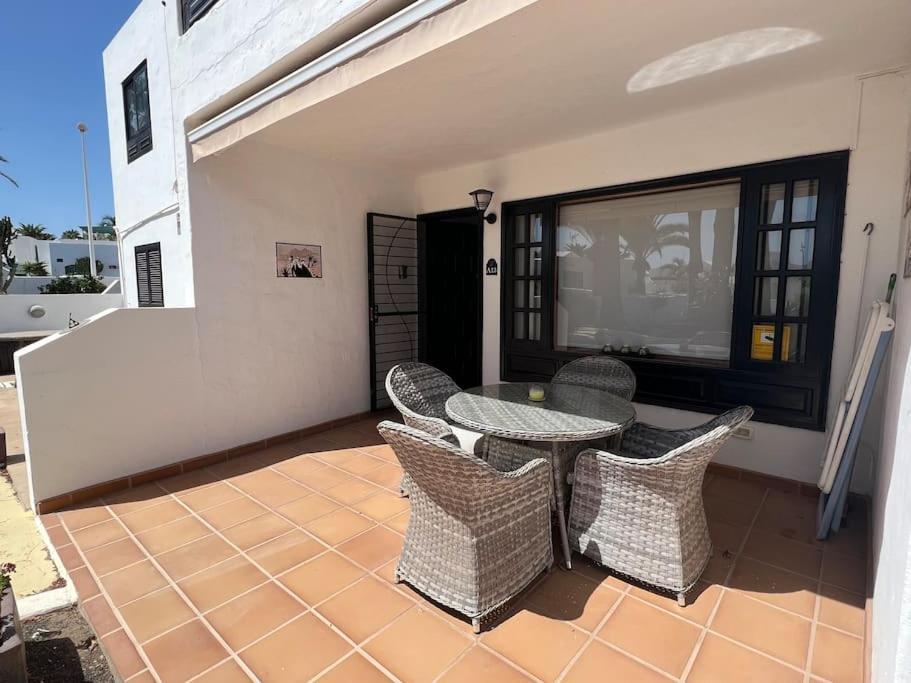 Casa Mo, 2 Bedroom Apartment Close To The Beach Puerto del Carmen  Buitenkant foto
