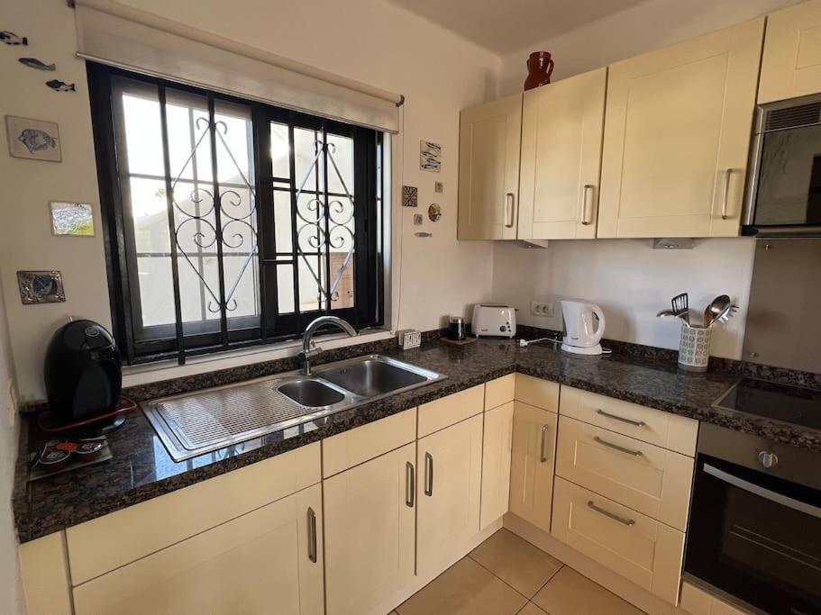 Casa Mo, 2 Bedroom Apartment Close To The Beach Puerto del Carmen  Buitenkant foto